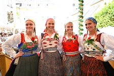 Die Laderinnen mit ihrer feschen Gailtaler Tracht.