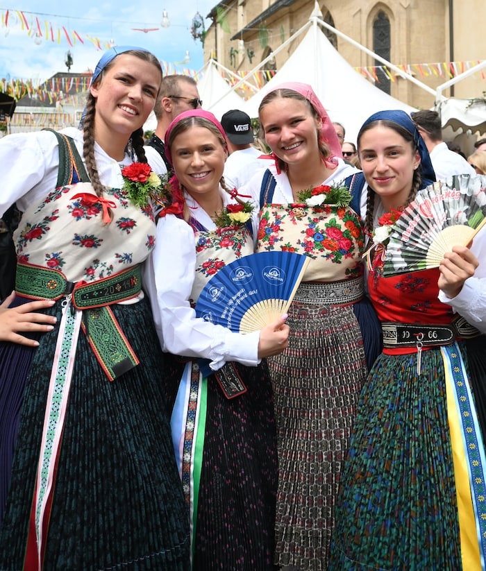 Gute Laune bei den Laderinnen