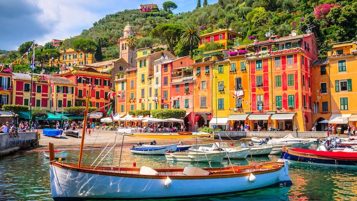 Auch die malerische Küstenstadt Portofino setzt neue Maßnahmen in Kraft, um die Ruhe und ...