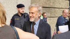 Aus Christoph Waltz‘ Versteckspiel wurde nicht viel. Fans erkannten den Oscarpreisträger. 