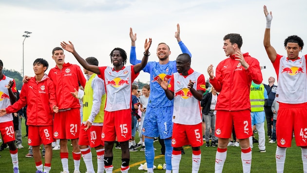 Salzburg bejubelte in Dietach einen 4:0-Erfolg.