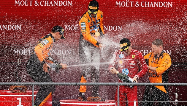 Die „Papayas“ feierten auf dem Podium mit Charles Leclerc.