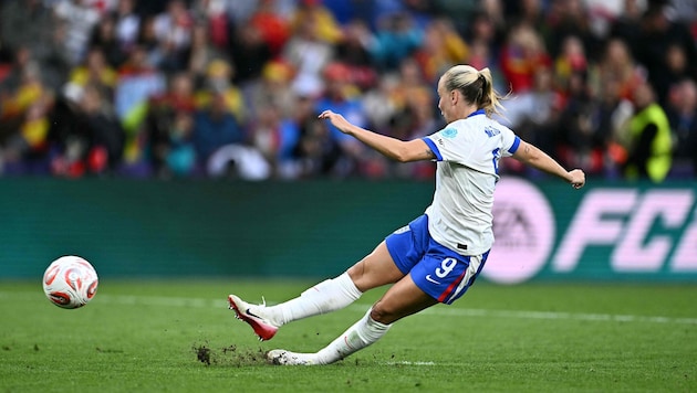 Beth Mead musste im Elfmeterschießen zweimal ran.