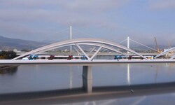 Befahren wird die neue Regional-Stadtbahn Linz mit sogenannten TramTrain-Fahrzeugen – hier ...