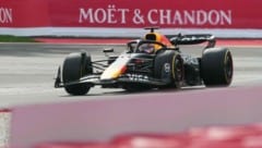 Max Verstappen greift auch 2026 wieder im Red Bull an.