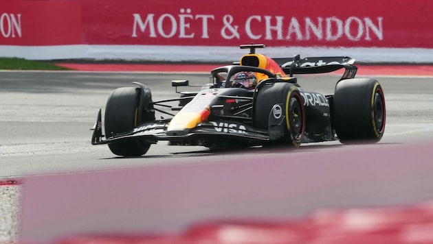 Max Verstappen greift auch 2026 wieder im Red Bull an.