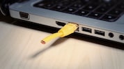 Kritiker sehen in dem Gesetz einen Vorwand für eine weitere Internet-Zensur und Einschränkung ...