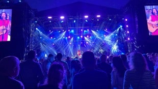 Opus und die Schick Sisters begeisterten in Lettland Tausende Besucher.
