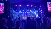 Opus und die Schick Sisters begeisterten in Lettland Tausende Besucher.