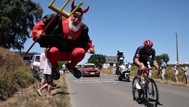 Auch der „Teufel“ Didi Senft feuerte den Klagenfurter Marco Haller in Frankreich an.