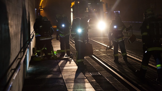 Feuerwehren entlang der Koralmbahn sind schon für Tunneleinsätze ausgerüstet und haben in der ...