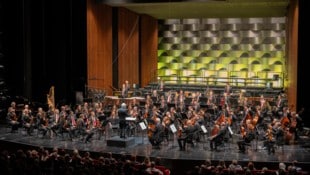 Dirigent Jukka-Pekka Saraste, die Wiener Symphoniker und der Chor überzeugten.