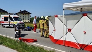 Mittlerweile muss die Feuerwehr immer öfter mit professionellem Sichtschutz zu Unfällen ...