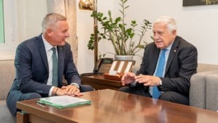 Mario Kunasek lud Václav Klaus, der perfekt Deutsch spricht, in die Grazer Burg