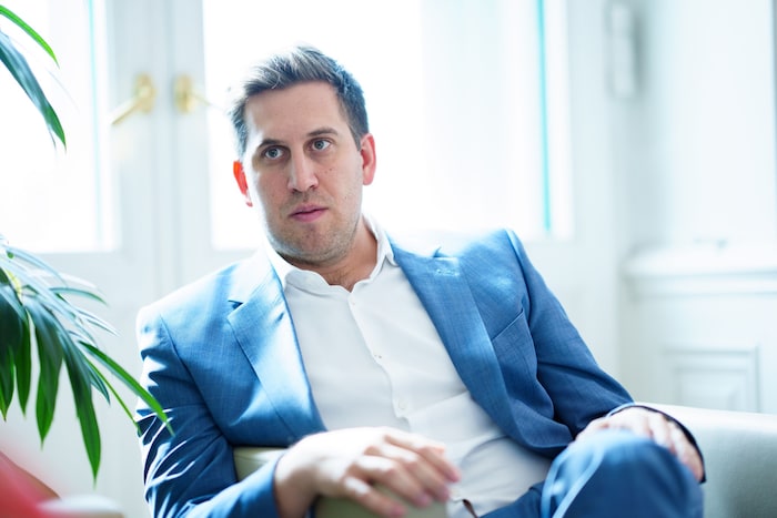 Staatssekretär Alexander Pröll (ÖVP) und sein Kollege Finanzminister Markus Marterbauer (SPÖ) ...