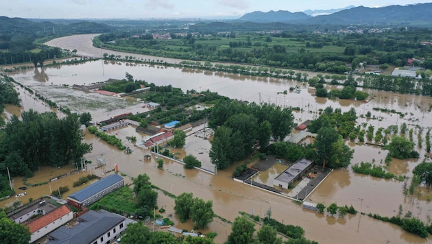 In der Region um Peking stieg das Wasser gefährlich hoch.