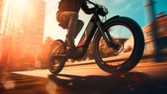 E-Bikes werden immer stärker und leiser, aber die Lenker sind damit zunehmend überfordert.