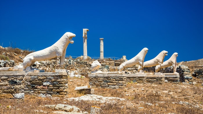 Delos