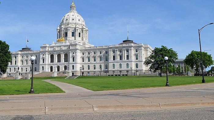 Erst nach seinem dritten Besuch im Kapitol von Minnesota wurde der nackte Mann verhaftet.