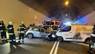 Die B 317 war rund zwei Stunden lang gesperrt.