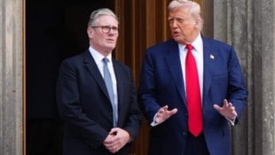 Briten-Premier Starmer und US-Präsident Trump trafen sich in Trumps schottischem Golf-Resort, um ...