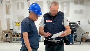 Die Finanzpolizisten des Bezirks Linz-Land nahmen routinemäßige Kontrollen bei der Baustelle im ...