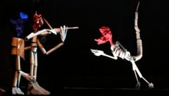 „Die Geschichte vom Soldaten“: Marionetten von Georg Baselitz im Salzburger Marionettentheater 