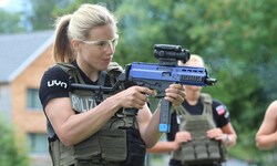 Katharina Liensberger feuerte am Mittwoch in Furx erstmals eine Waffe ab – mit gemischten ...