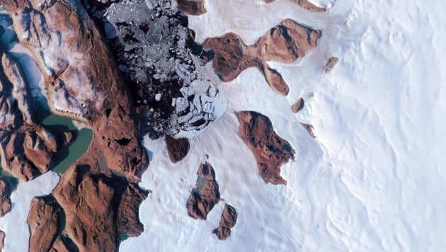 Eine ESA-Satellitenaufnahme zeigt: Durch den plötzlichen Wasserausbruch wurden meterhohe ...