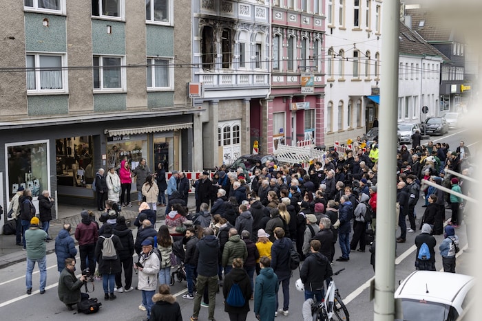 Trauerkundgebung für die Opfer des tödlichen Brandes und deren Angehörige
