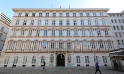 Der Spitzenbeamte des Außenministeriums betrieb einen sadomasochistischen Blog. Seine Fantasien ...