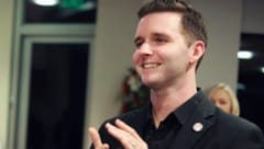 Lee Vogler sitzt im Stadtrat von Danville, ist verheiratet und hat zwei Kinder.