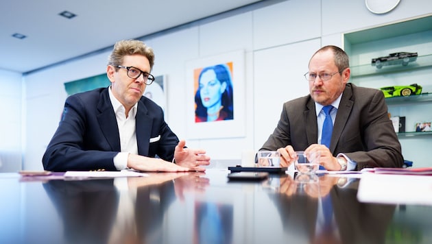 Wirtschaftskammer-Präsident Harald Mahrer und Handelsobmann Rainer Trefelik (r.)