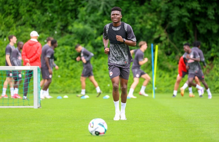 Karim Konate soll nach seinem auskurierten Kreuzbandriss jetzt wieder für die Tore in der ...