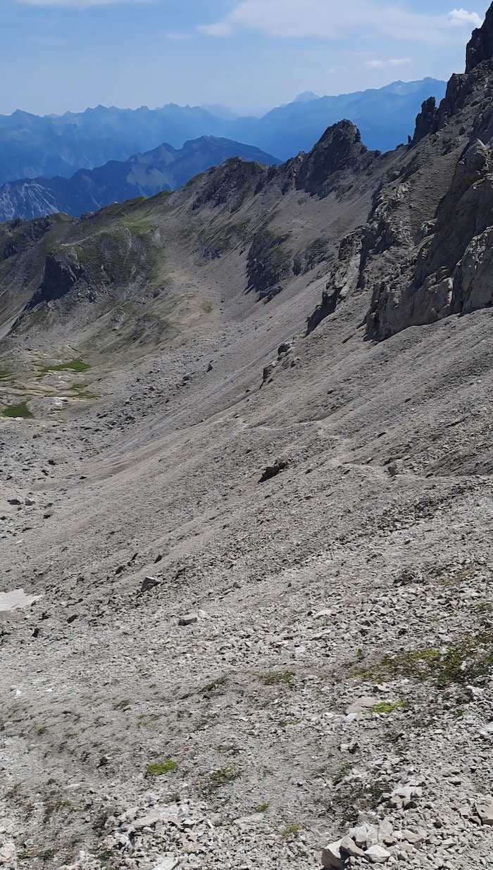 Blick vom Eisernen Törle retour zhur Nonnenalpe.