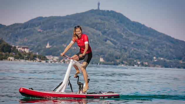 Jana ist oft mit dem dem Radl am Wasser anzutreffen.