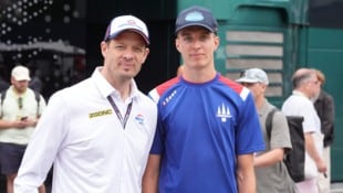 Alexander Wurz (li., mit Sohn Charlie) bricht eine Lanze für den Hungaroring.  