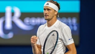 Alexander Zverev jubelt.