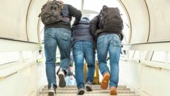 Erstmals seit mehr als vier Jahren wurde ein verurteilter afghanischer Straftäter in sein ...