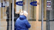 In Tirol mussten zuletzt mehr Personen den Weg zum Arbeitsmarktservice gehen. 