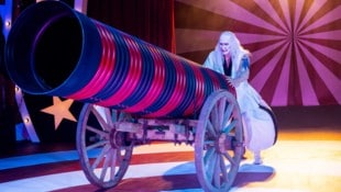 Romeo und Julia einmal anders – als schrille Zirkusshow in Tirol.