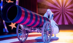 Romeo und Julia einmal anders – als schrille Zirkusshow in Tirol.