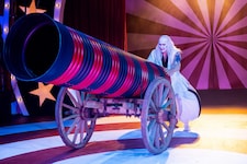 Romeo und Julia einmal anders – als schrille Zirkusshow in Tirol.