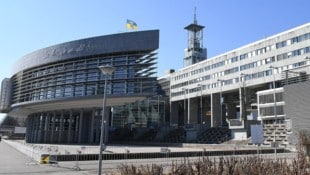 Im Landhausschiff in St. Pölten wird gespart – zumindest bei den Regierungsmitgliedern.