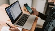 Eine Tirolerin (51) wurde Opfer von Internetbetrügern.