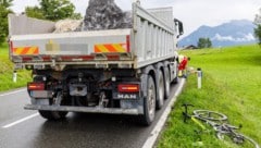 In diesen Lkw prallte der Rennfahrer.