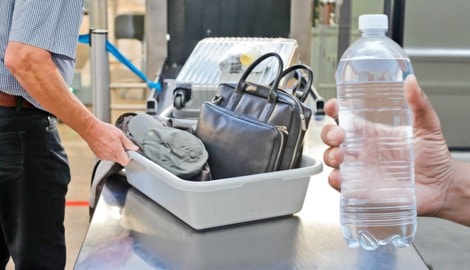 Die Liter-Flasche im Handgepäck könnte bald möglich sein. 