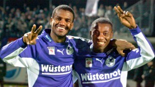 Maynor (li.) und Julio Suazo bildeten die Honduraner-Vorhut.