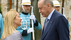 Die italienische Ministerpräsidentin Giorgia Meloni ist am Mittwoch nach Istanbul gereist und ...