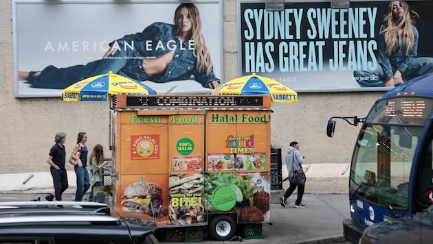 „Great Genes“? Die Werbekampagne mit Sydney Sweeney – das Foto zeigt Werbeplakate in New York – ...